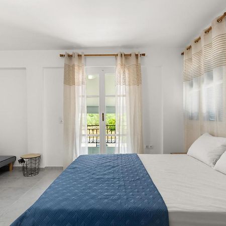 Nikolas Apartments Stoupa Lévktron Exterior photo