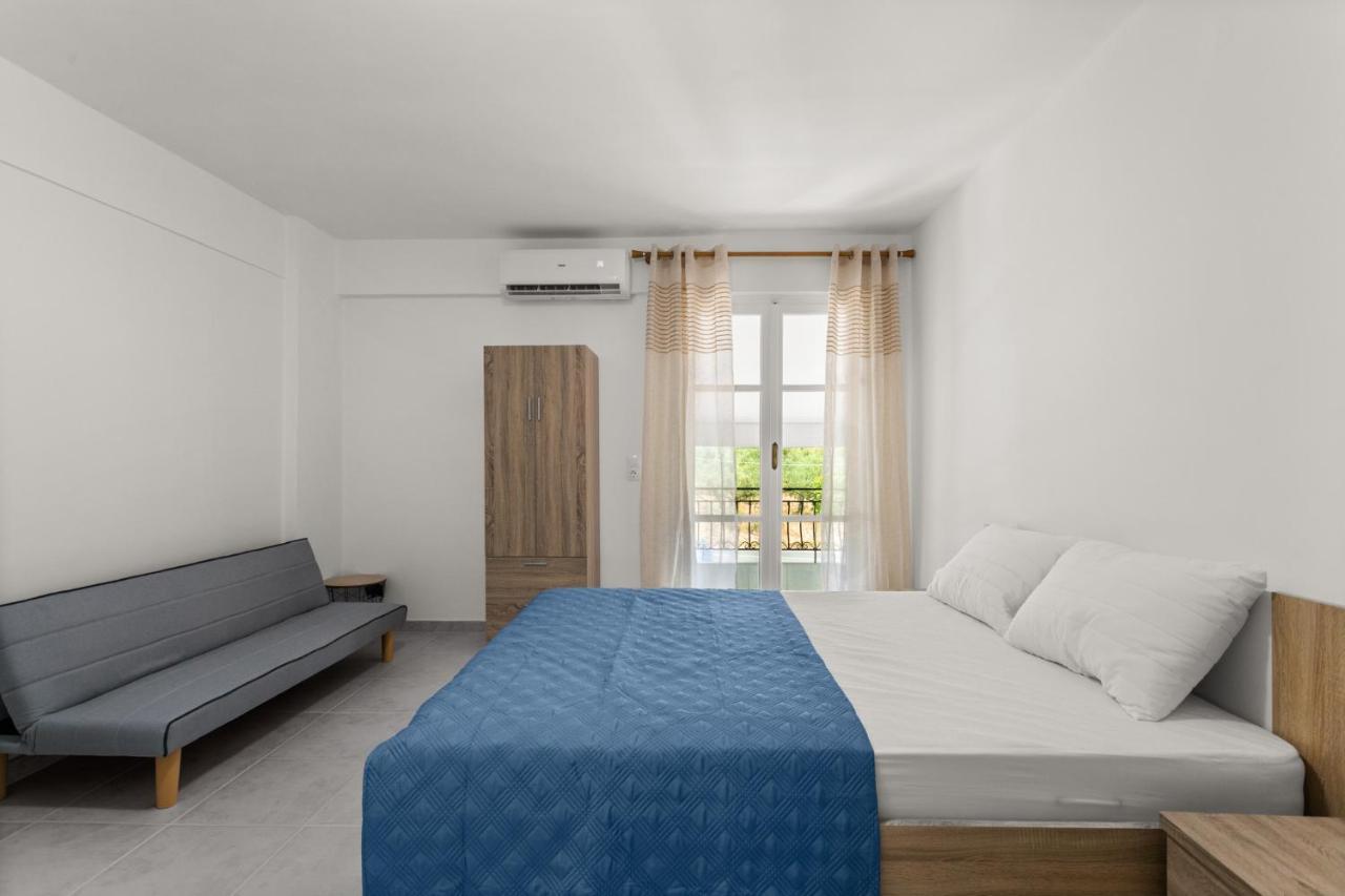 Nikolas Apartments Stoupa Lévktron Exterior photo