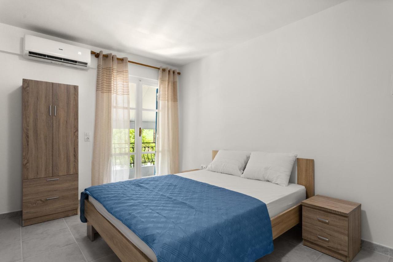 Nikolas Apartments Stoupa Lévktron Exterior photo