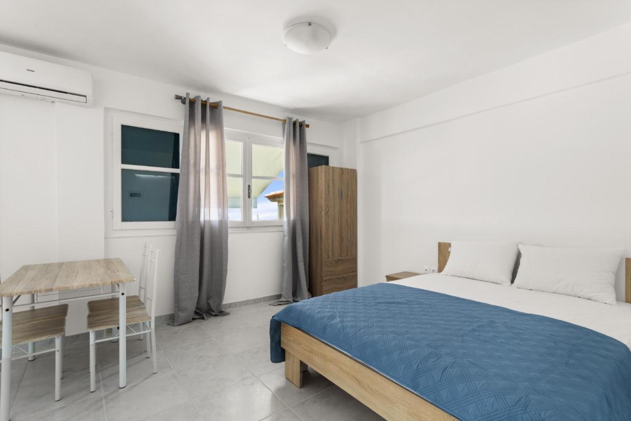 Nikolas Apartments Stoupa Lévktron Exterior photo